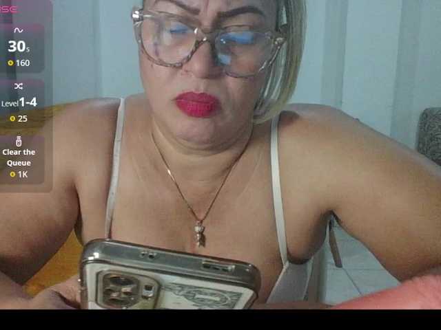 Hotmommyxxx