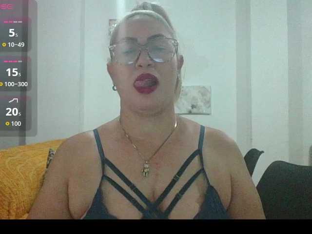 Hotmommyxxx