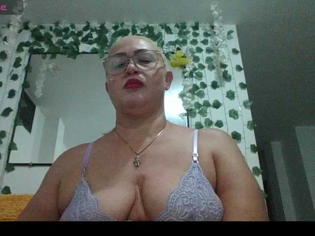 Hotmommyxxx