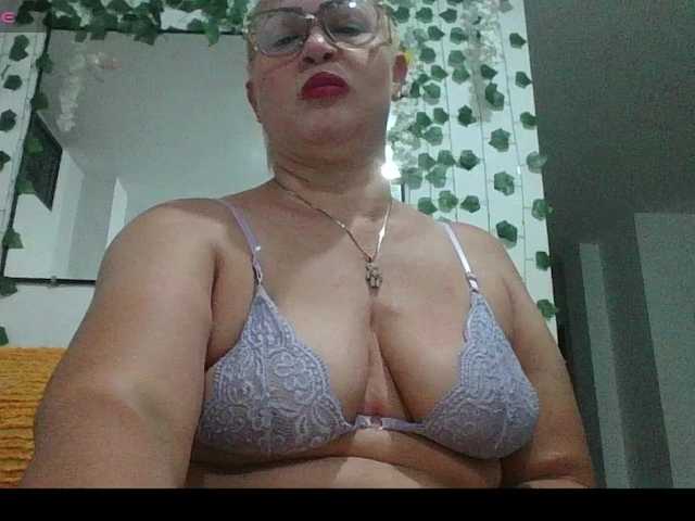 Hotmommyxxx