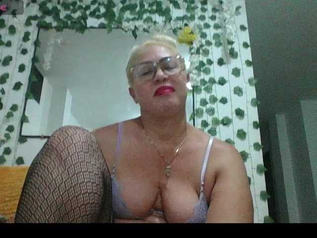 Hotmommyxxx