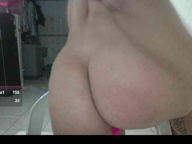 Hotmommyxxx webcam