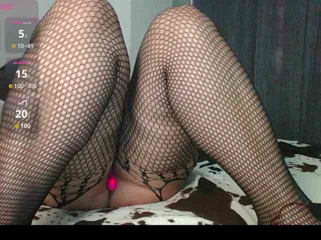 Hotmommyxxx webcam