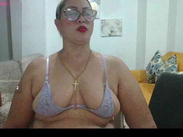 Hotmommyxxx