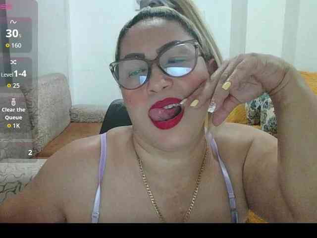 Hotmommyxxx