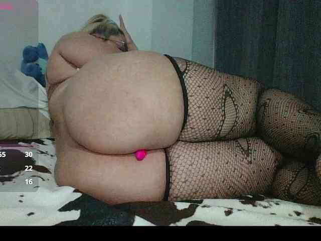 Hotmommyxxx webcam