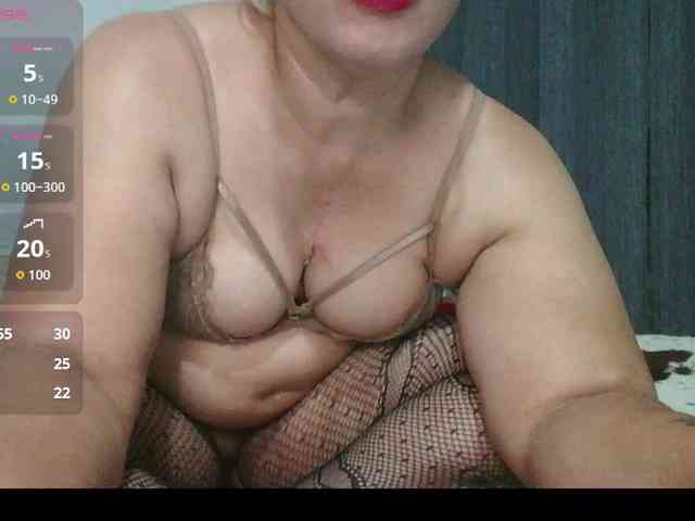 Hotmommyxxx webcam