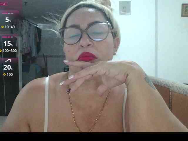 Hotmommyxxx