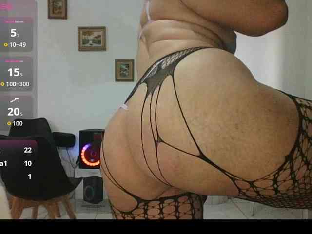 Hotmommyxxx webcam