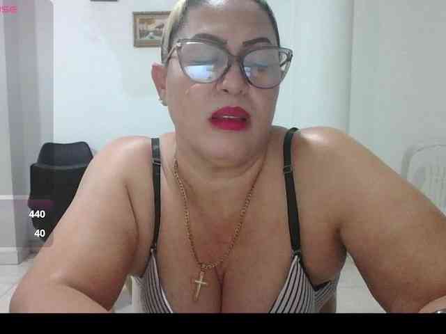 Hotmommyxxx