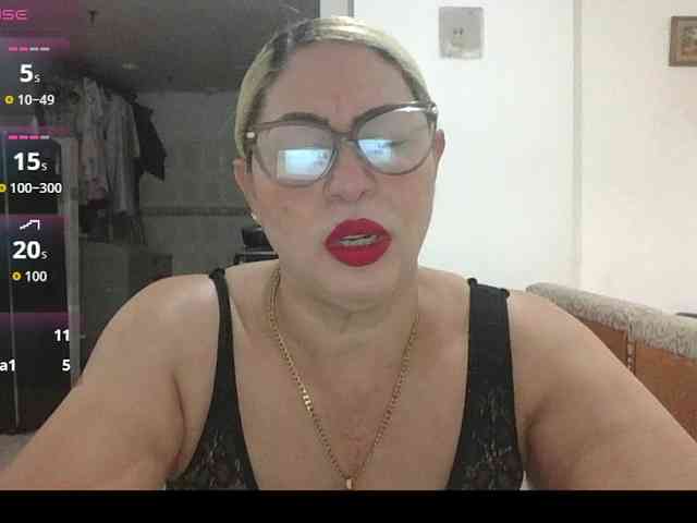 Hotmommyxxx