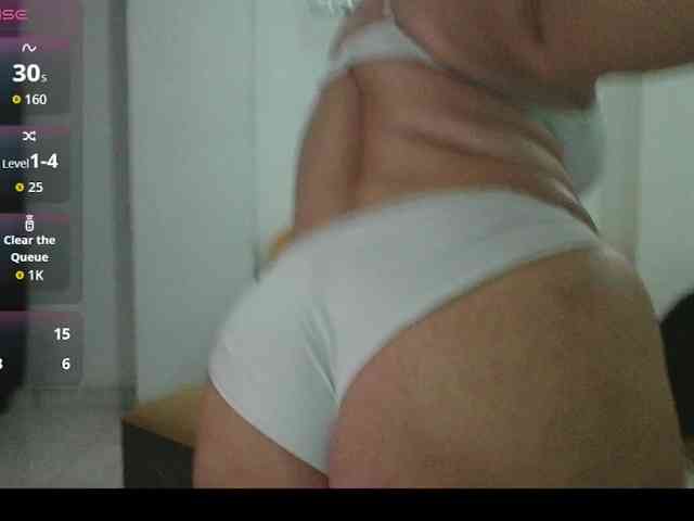 Hotmommyxxx webcam