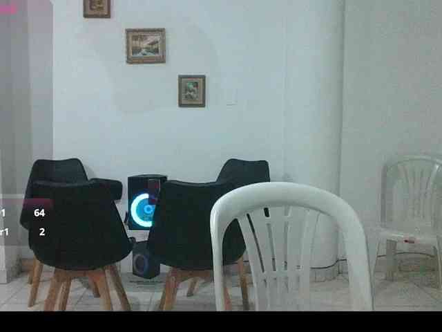 Hotmommyxxx webcam
