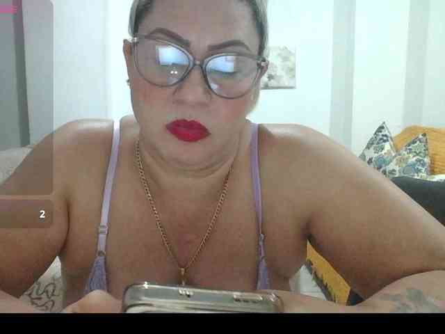 Hotmommyxxx