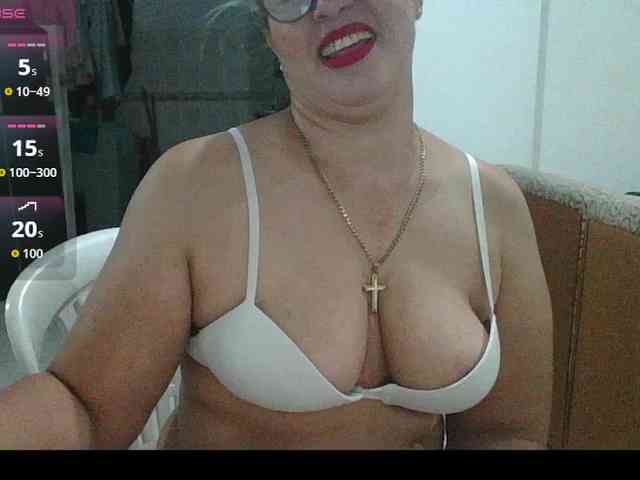 Hotmommyxxx
