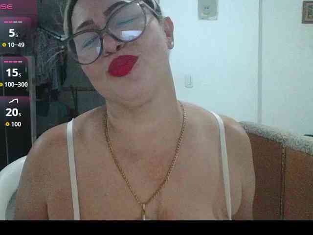 Hotmommyxxx