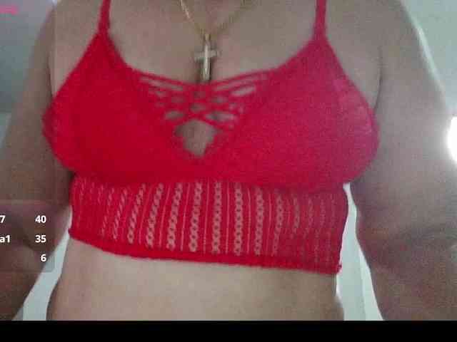 Hotmommyxxx webcam