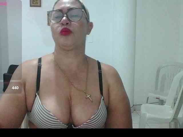 Hotmommyxxx