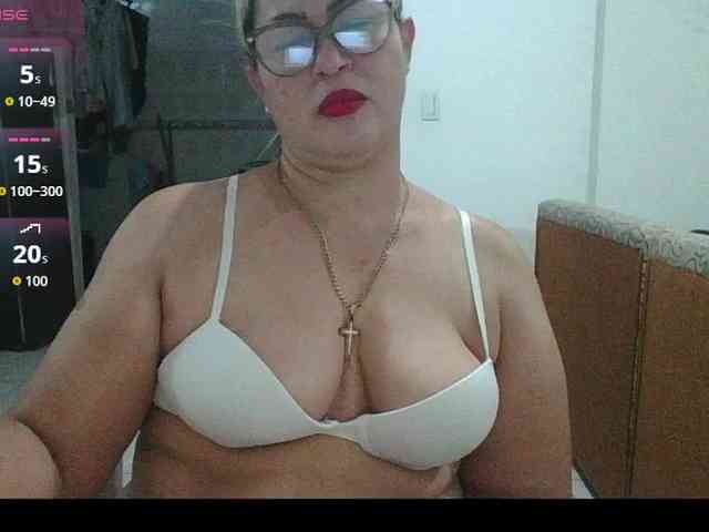 Hotmommyxxx