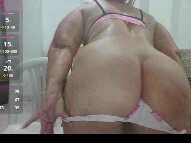 Hotmommyxxx webcam