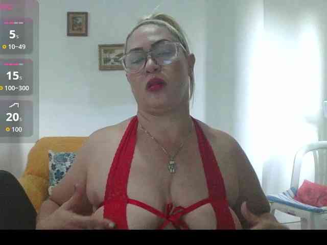 Hotmommyxxx