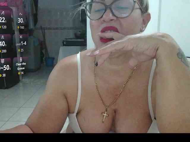 Hotmommyxxx
