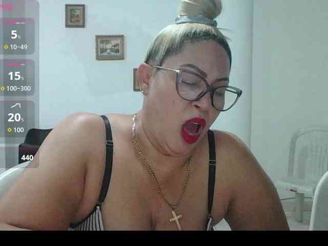 Hotmommyxxx