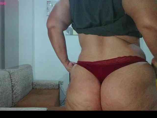 Hotmommyxxx webcam