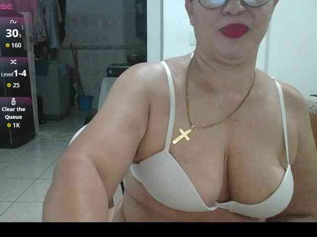Hotmommyxxx