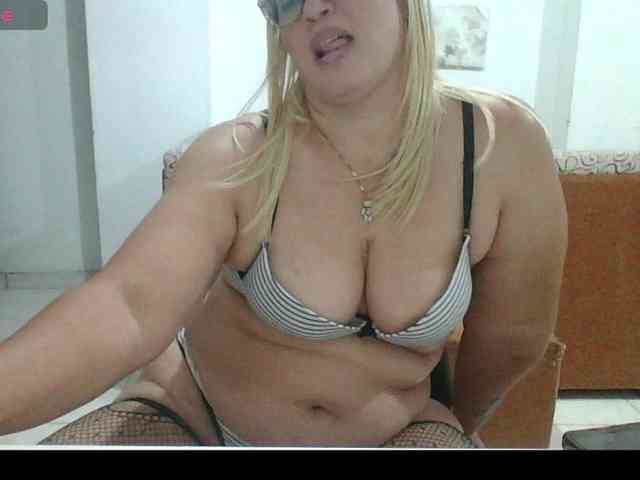 Hotmommyxxx