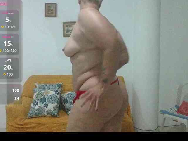 Hotmommyxxx webcam