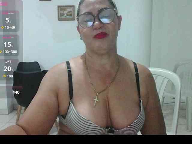 Hotmommyxxx