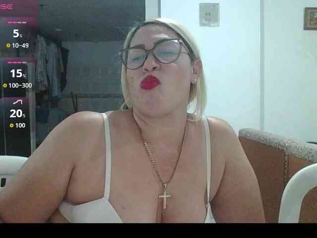 Hotmommyxxx
