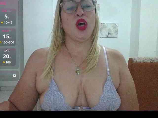 Hotmommyxxx