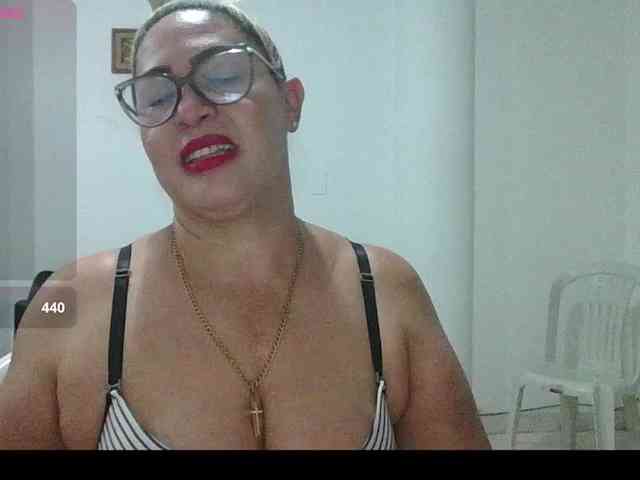 Hotmommyxxx