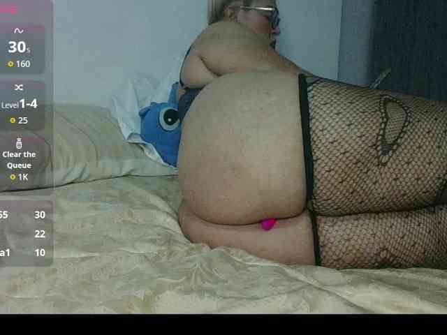 Hotmommyxxx webcam