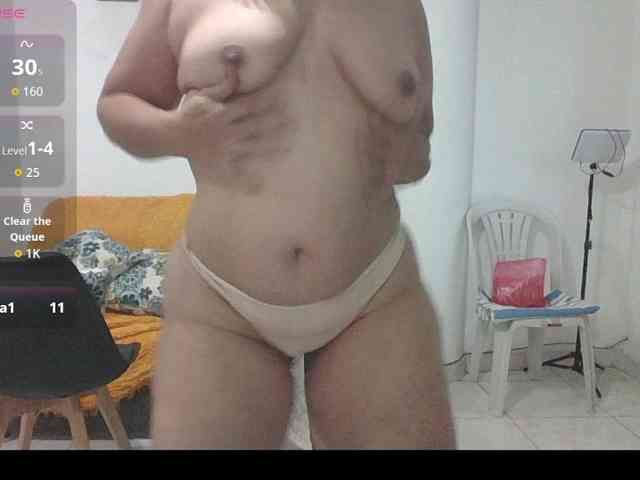Hotmommyxxx webcam