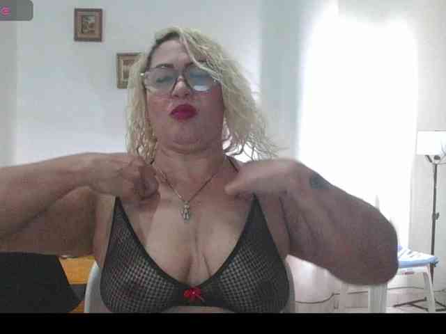 Hotmommyxxx