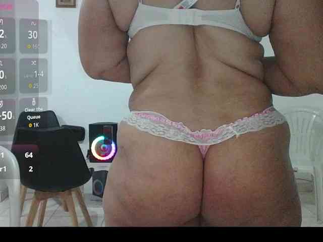 Hotmommyxxx webcam