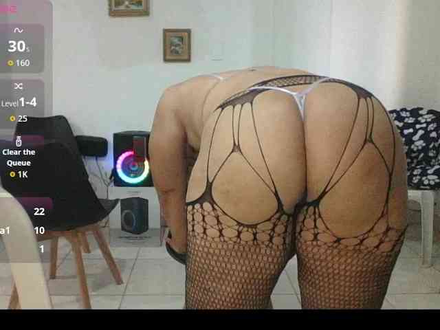 Hotmommyxxx webcam