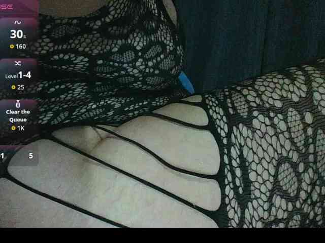 Hotmommyxxx webcam