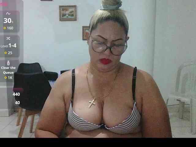 Hotmommyxxx