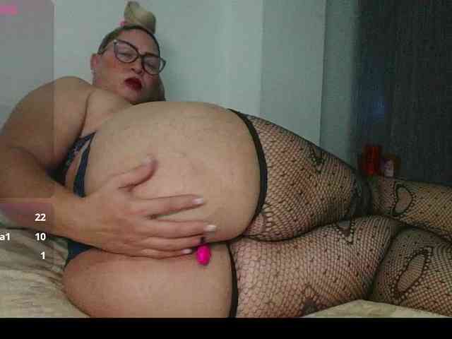 Hotmommyxxx webcam