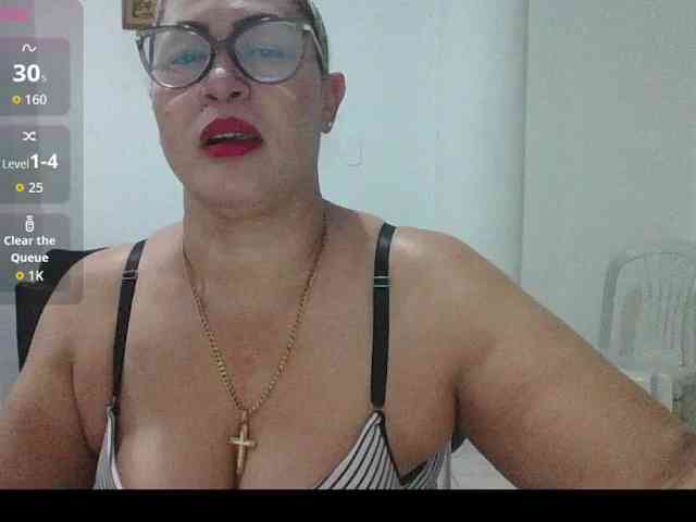 Hotmommyxxx