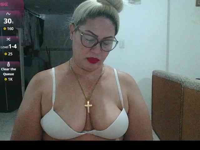 Hotmommyxxx