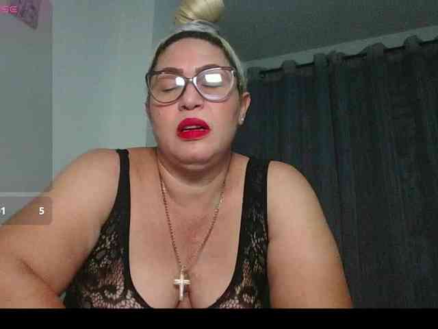 Hotmommyxxx