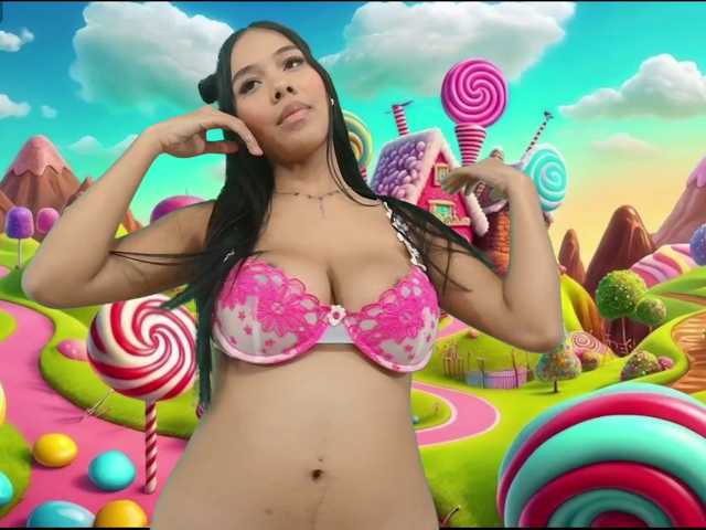 CandyLips4 live cam on BongaCams