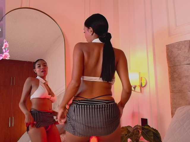 CandyLips4 live webcam show