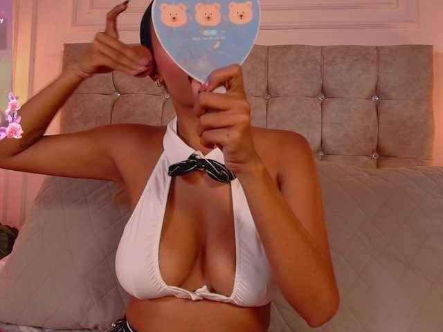 CandyLips4 live webcam show