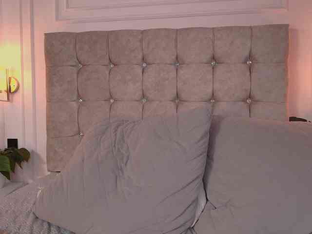 CandyLips4 Live Webcam on BongaCams